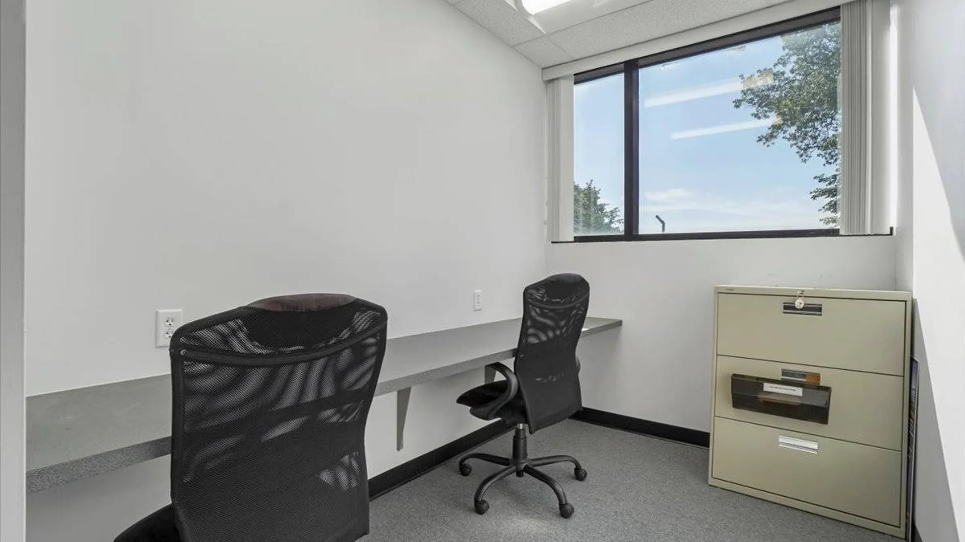 Property at 103 Executive dr, New Windsor, NY 12553 45