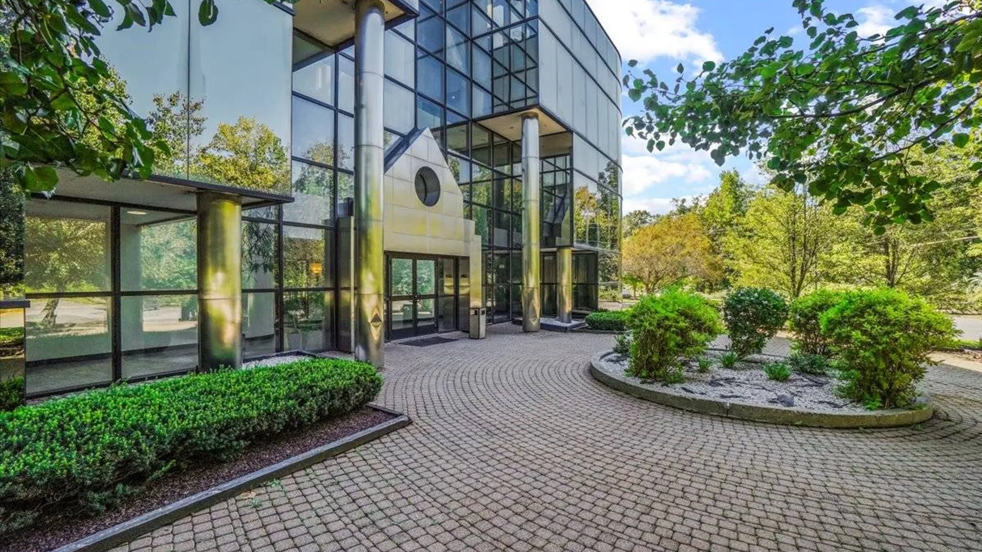 Property at 103 Executive dr, New Windsor, NY 12553 5