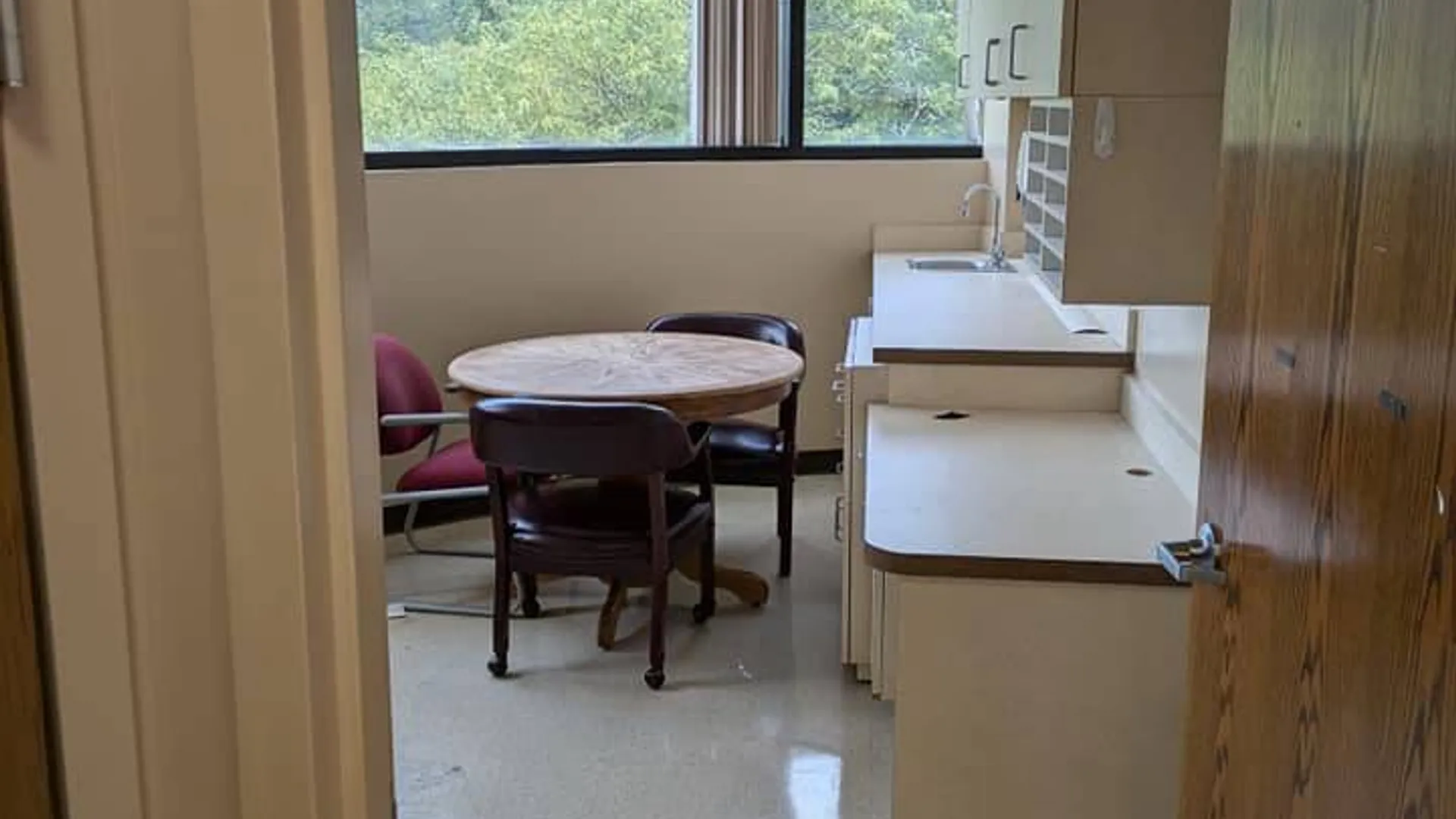 Property at 103 Executive Dr, New Windsor, NY 12553 10