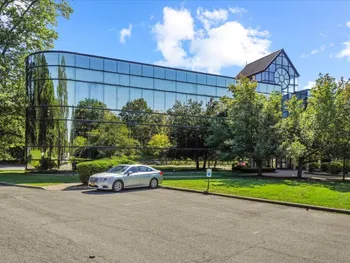 Property at 103 Executive Dr, New Windsor, NY 12553