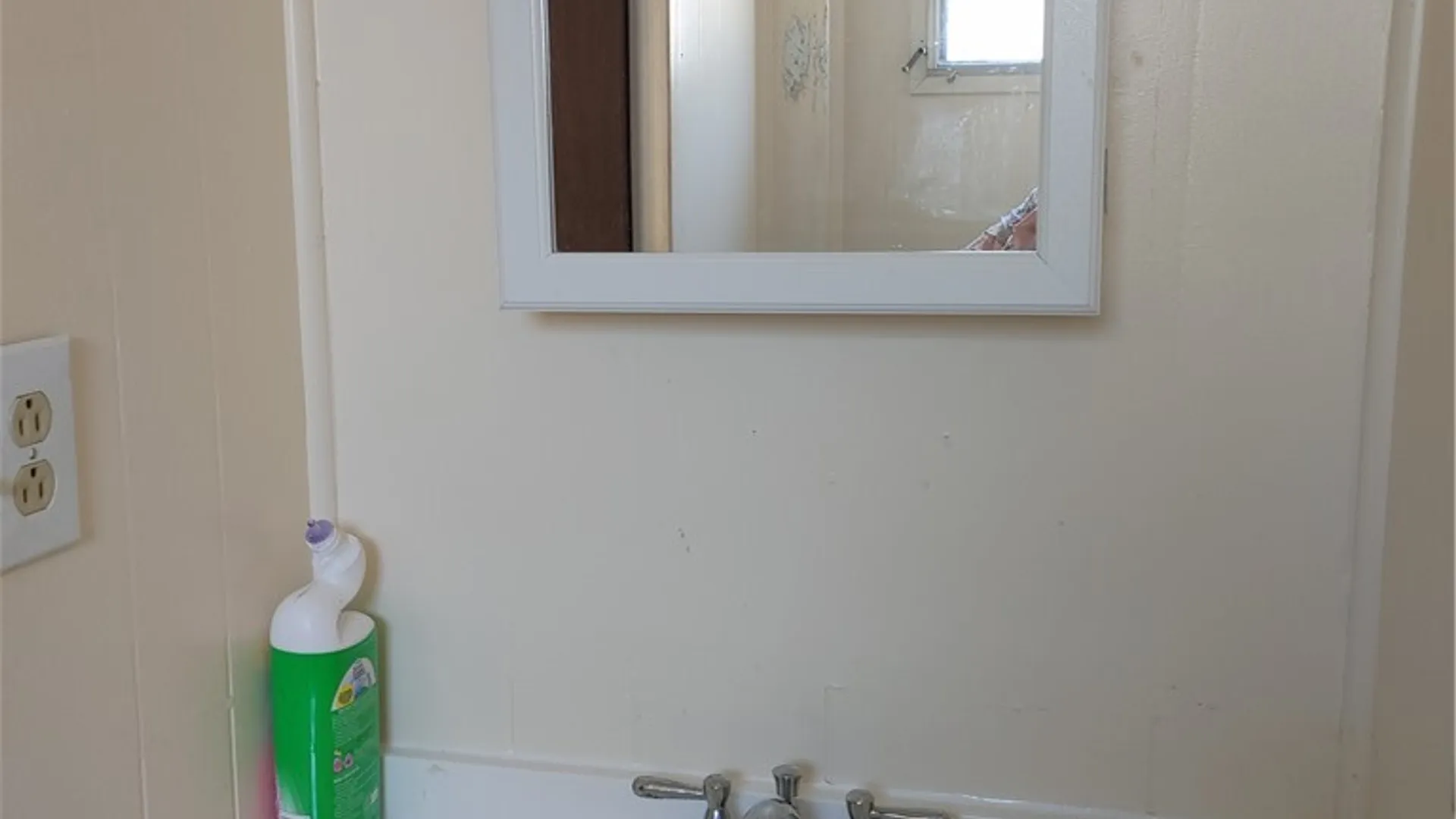 Property at 146 Niagara Way, Manchester, NY 14504 12