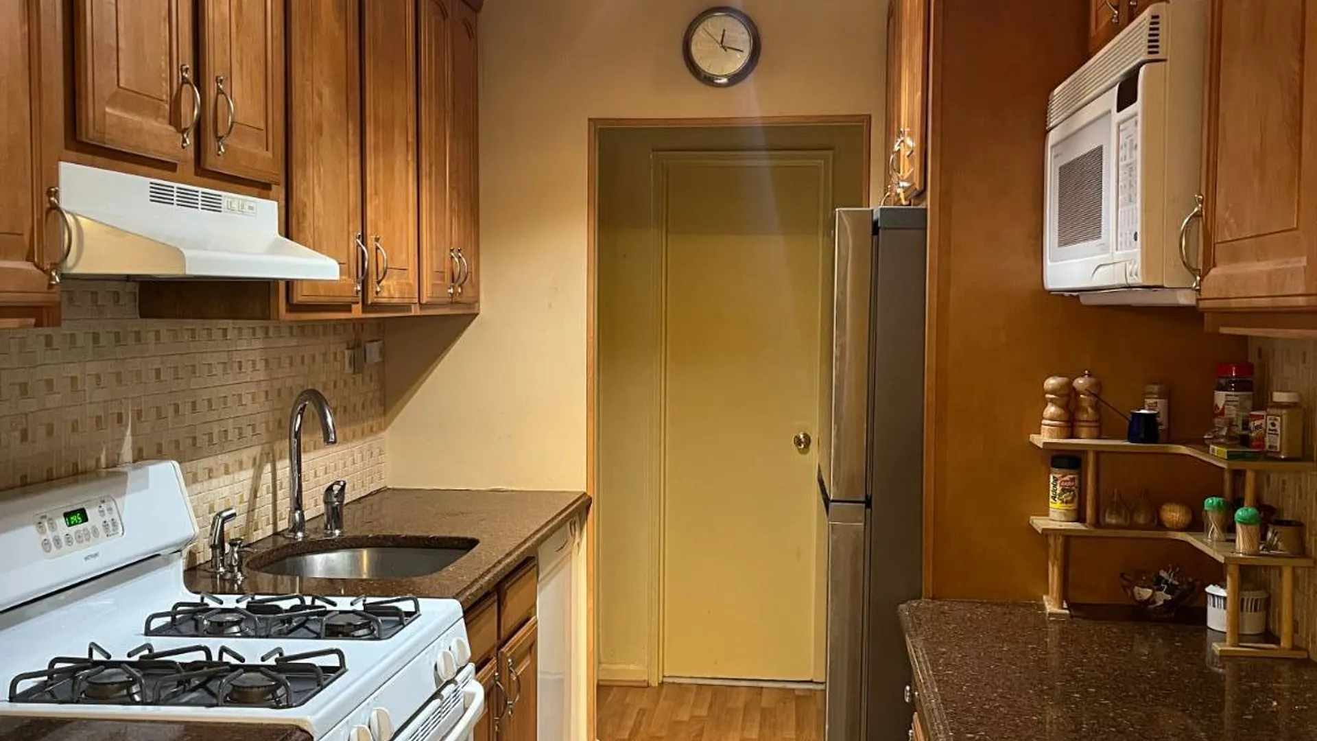 Property at 2626 HOMECREST AVE, BROOKLYN, NY 11235 4
