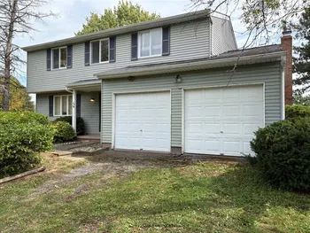 Property at 28 Settlers Lane, Hamlin, NY 14464