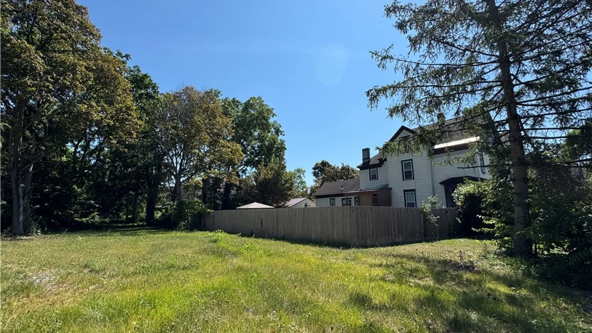 Property at 1039 Midland Avenue, Syracuse, NY 13205 46