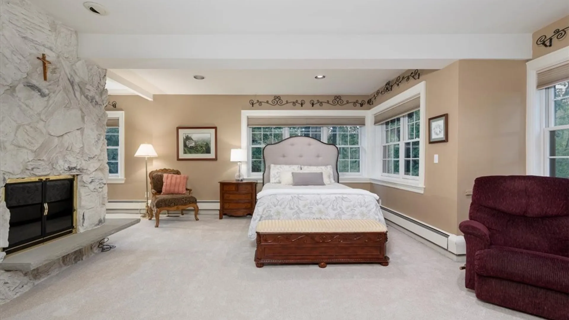 Property at 1005 Big Tree Rd, Aurora, NY 14052 17