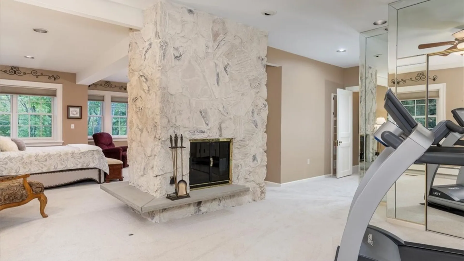 Property at 1005 Big Tree Rd, Aurora, NY 14052 18