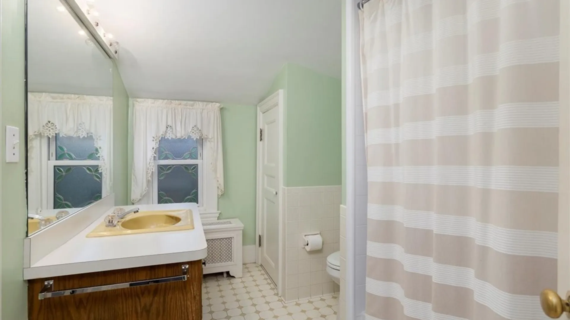 Property at 1005 Big Tree Rd, Aurora, NY 14052 24