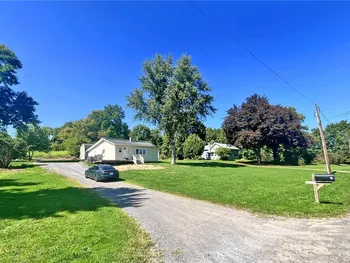 Property at 2095 Schilling Road, Palmyra, NY 14522