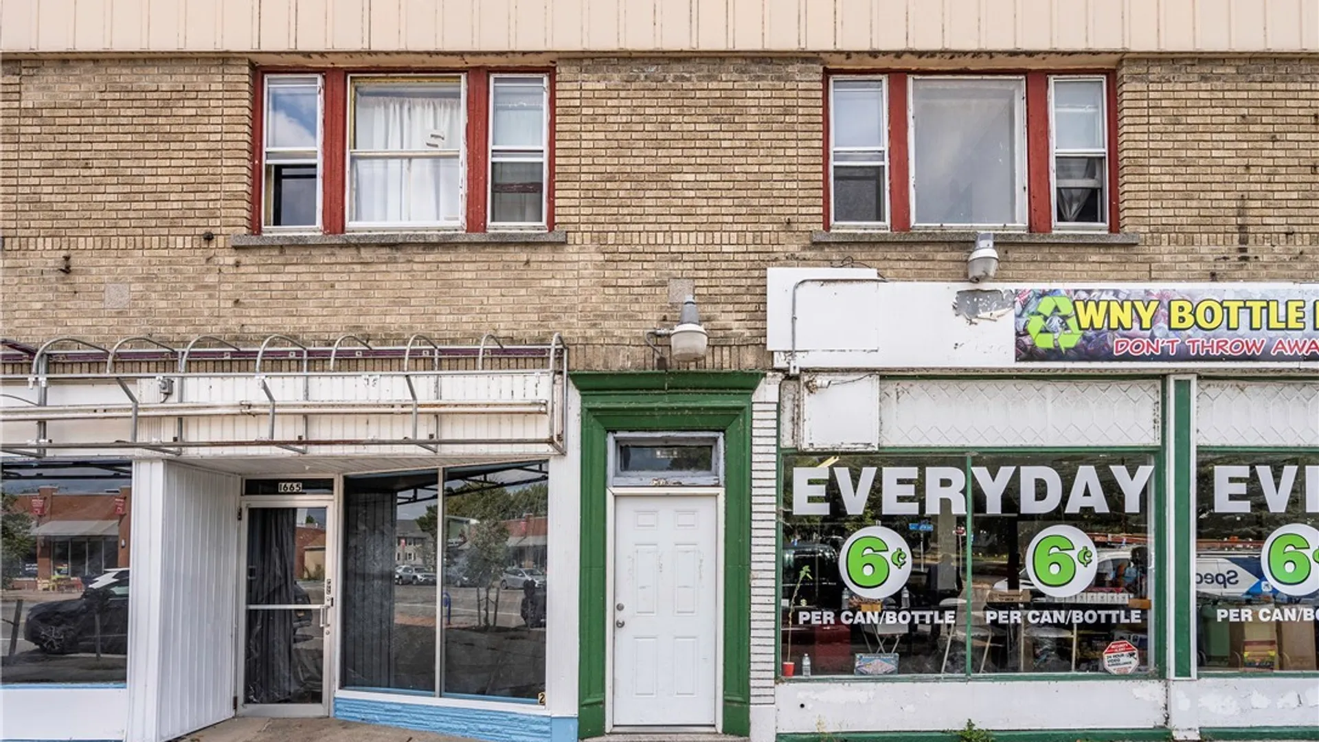 Property at 1661 Hertel Avenue, Buffalo, NY 14216 4