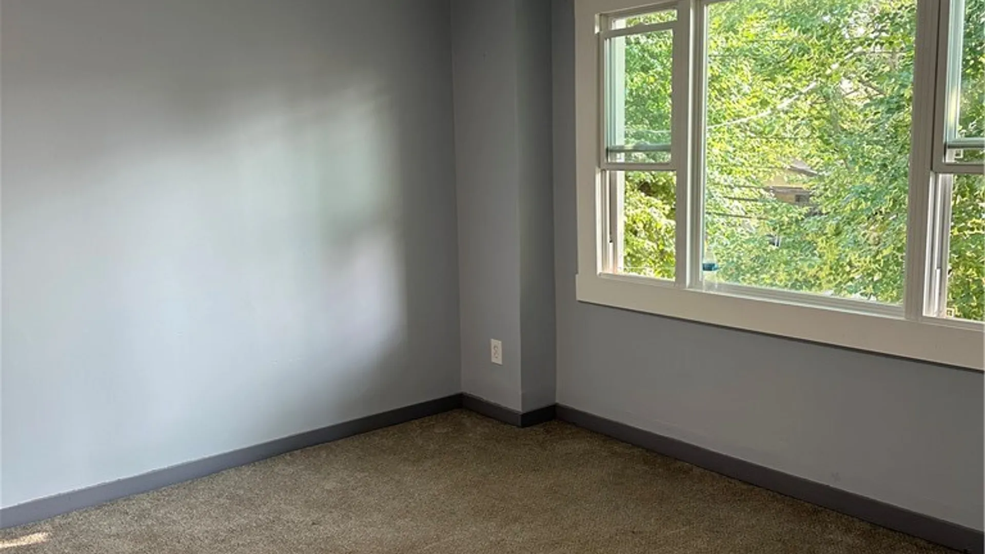 Property at 31 Benzinger Street, Buffalo, NY 14206 16