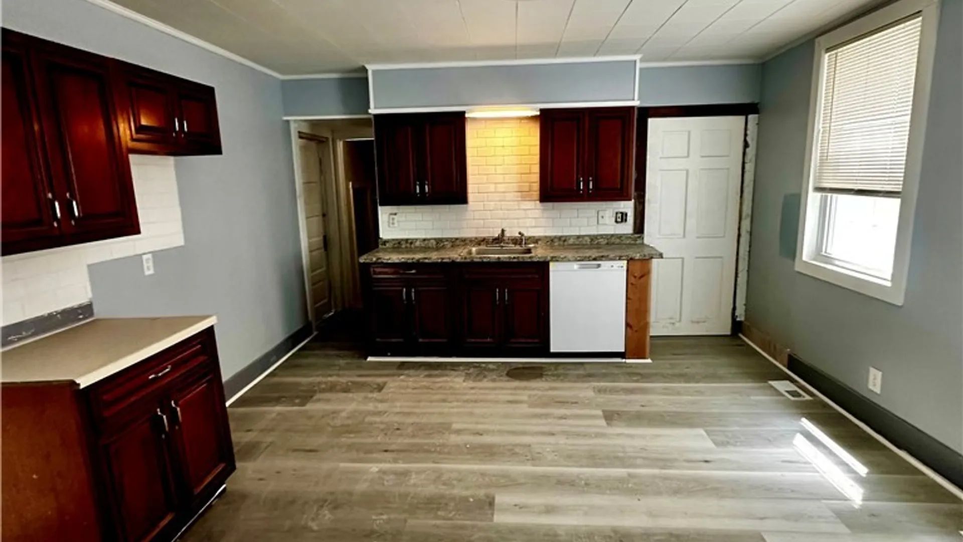 Property at 31 Benzinger Street, Buffalo, NY 14206 2