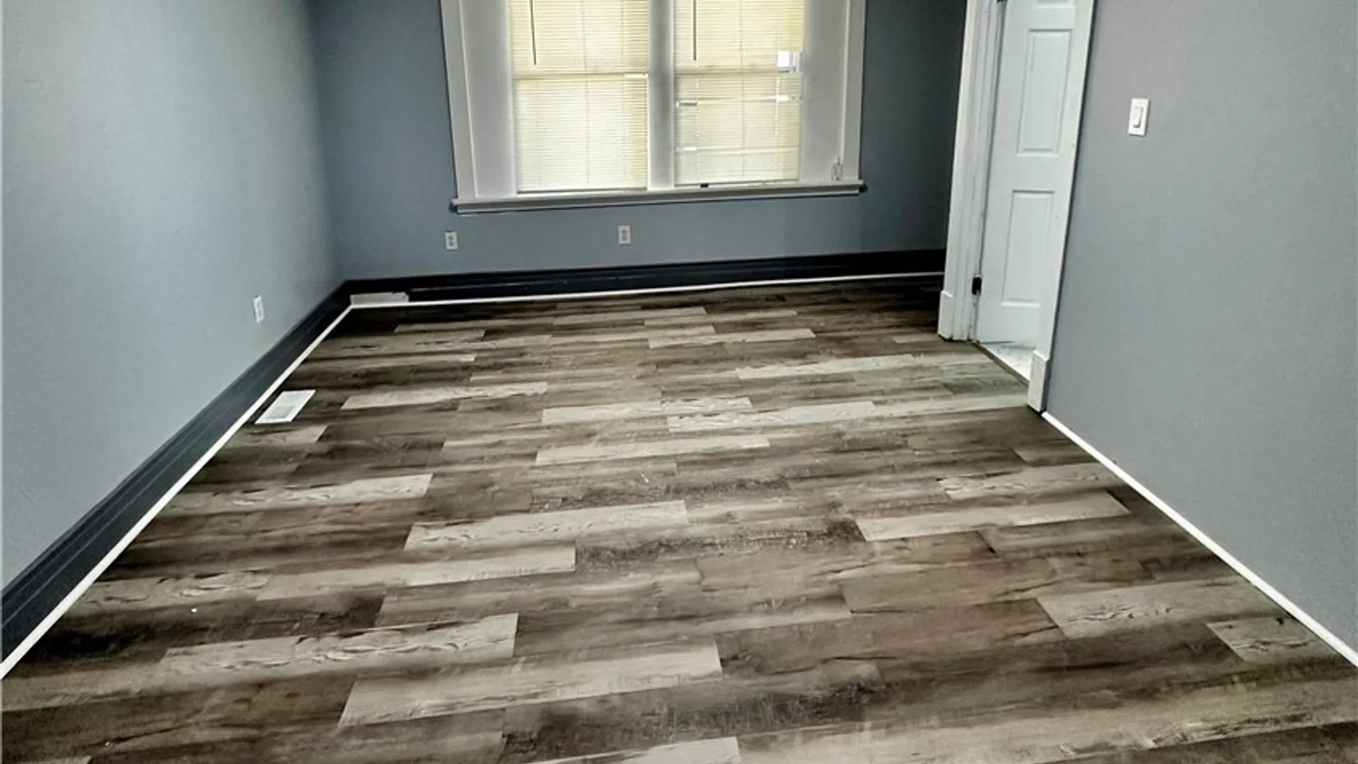 Property at 31 Benzinger Street, Buffalo, NY 14206 5