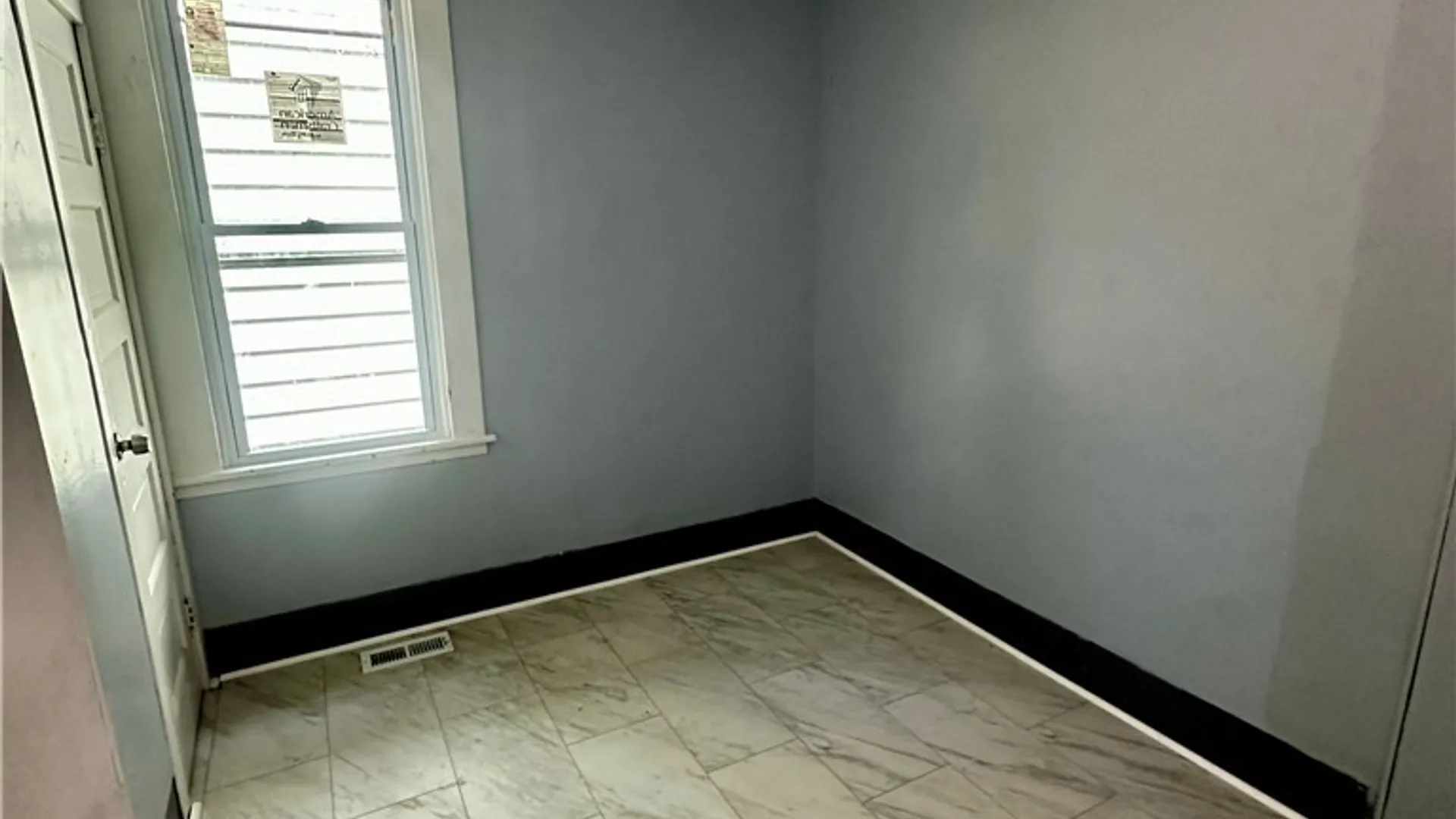 Property at 31 Benzinger Street, Buffalo, NY 14206 7