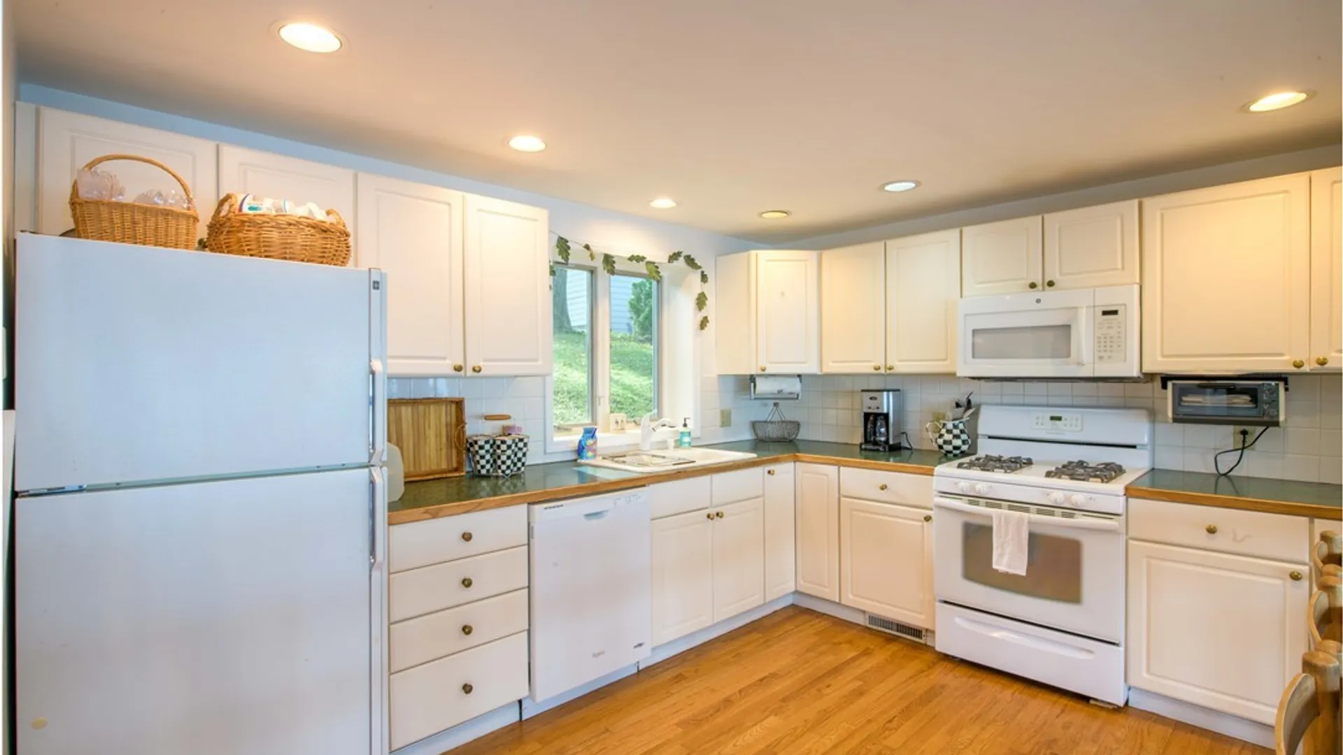 Property at 1258 Greenfield Lane, Skaneateles, NY 13152 10