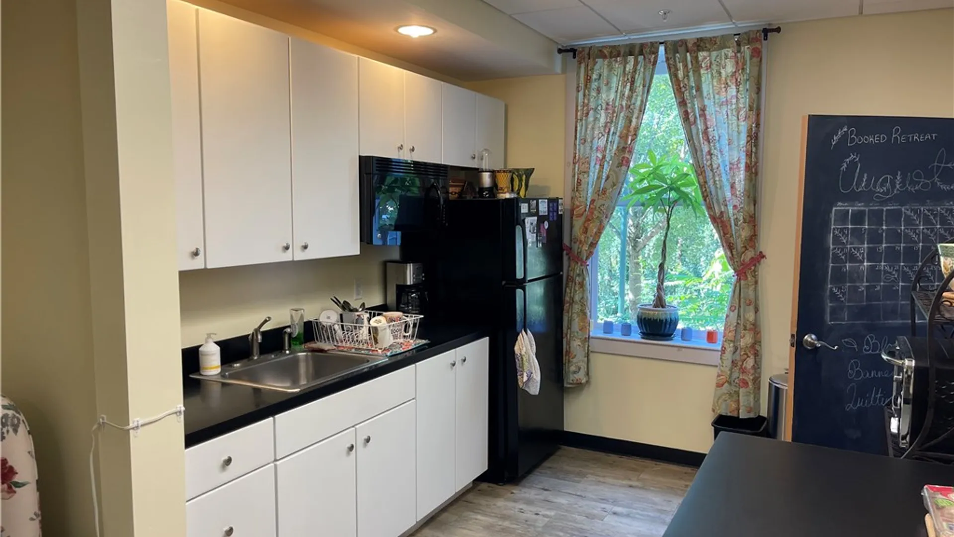 Property at 724-730 Main Street, Middletown, NY 12455 7