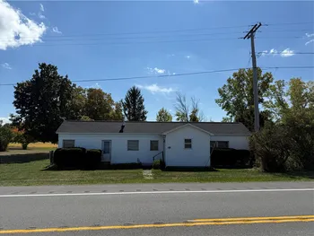 Property at 14720 Lee Road, Albion, NY 14411