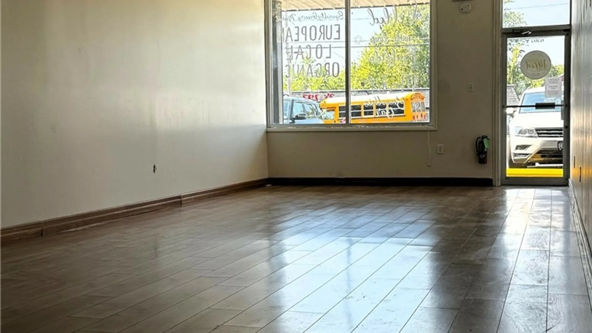 Property at 6503 Campbell Boulevard, Pendleton, NY 14094 11