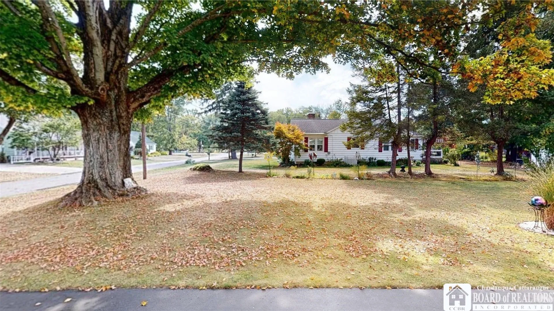 Property at 8 Southland Avenue, Busti, NY 14750 20