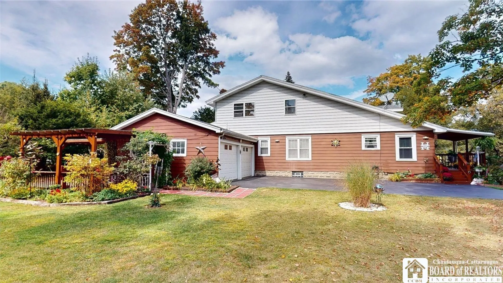 Property at 8 Southland Avenue, Busti, NY 14750 3