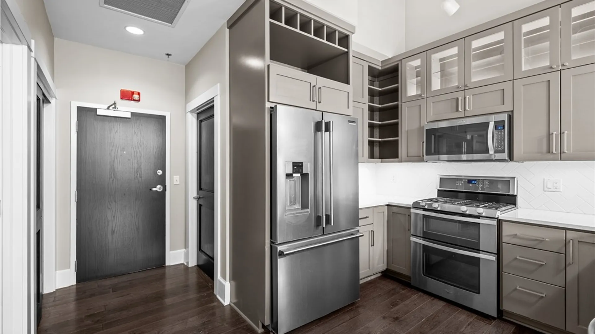 Property at 210 Ellicott Street, Buffalo, NY 14203 4