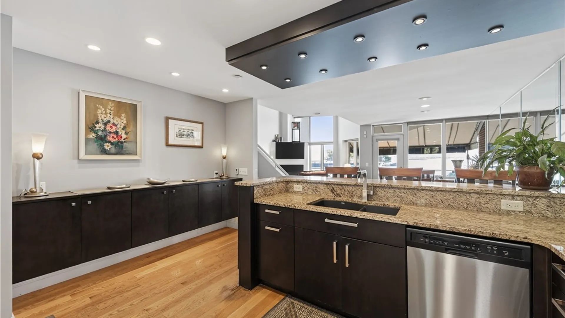 Property at 300 Rivermist Drive, Buffalo, NY 14202 12