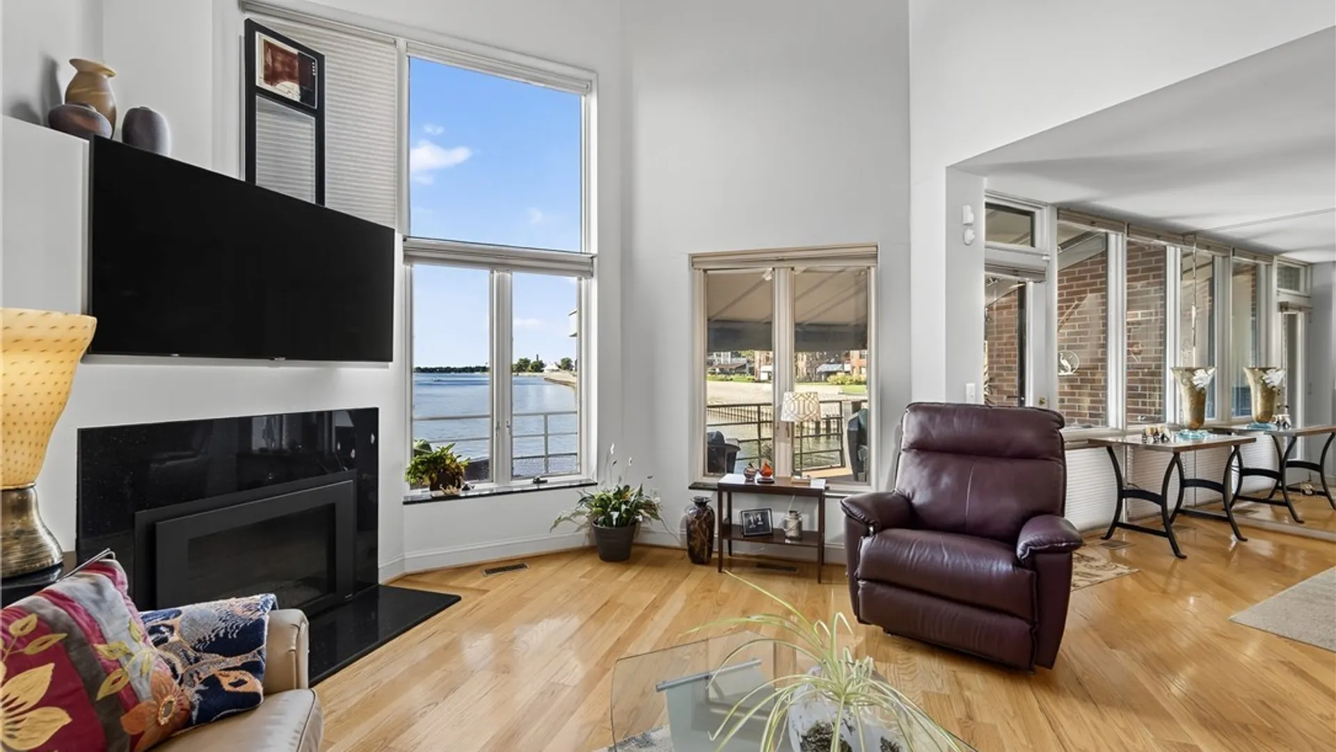 Property at 300 Rivermist Drive, Buffalo, NY 14202 18