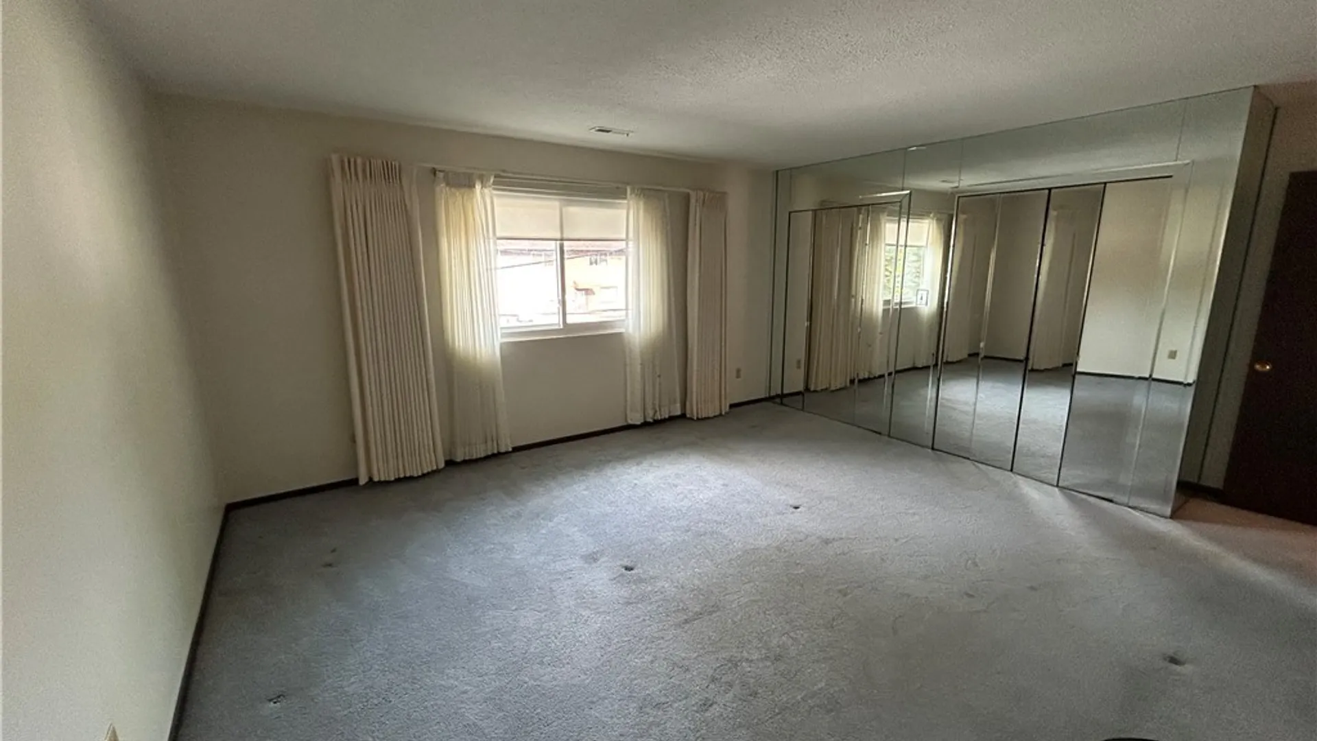 Property at 186 Peppertree Drive, Amherst, NY 14228 10