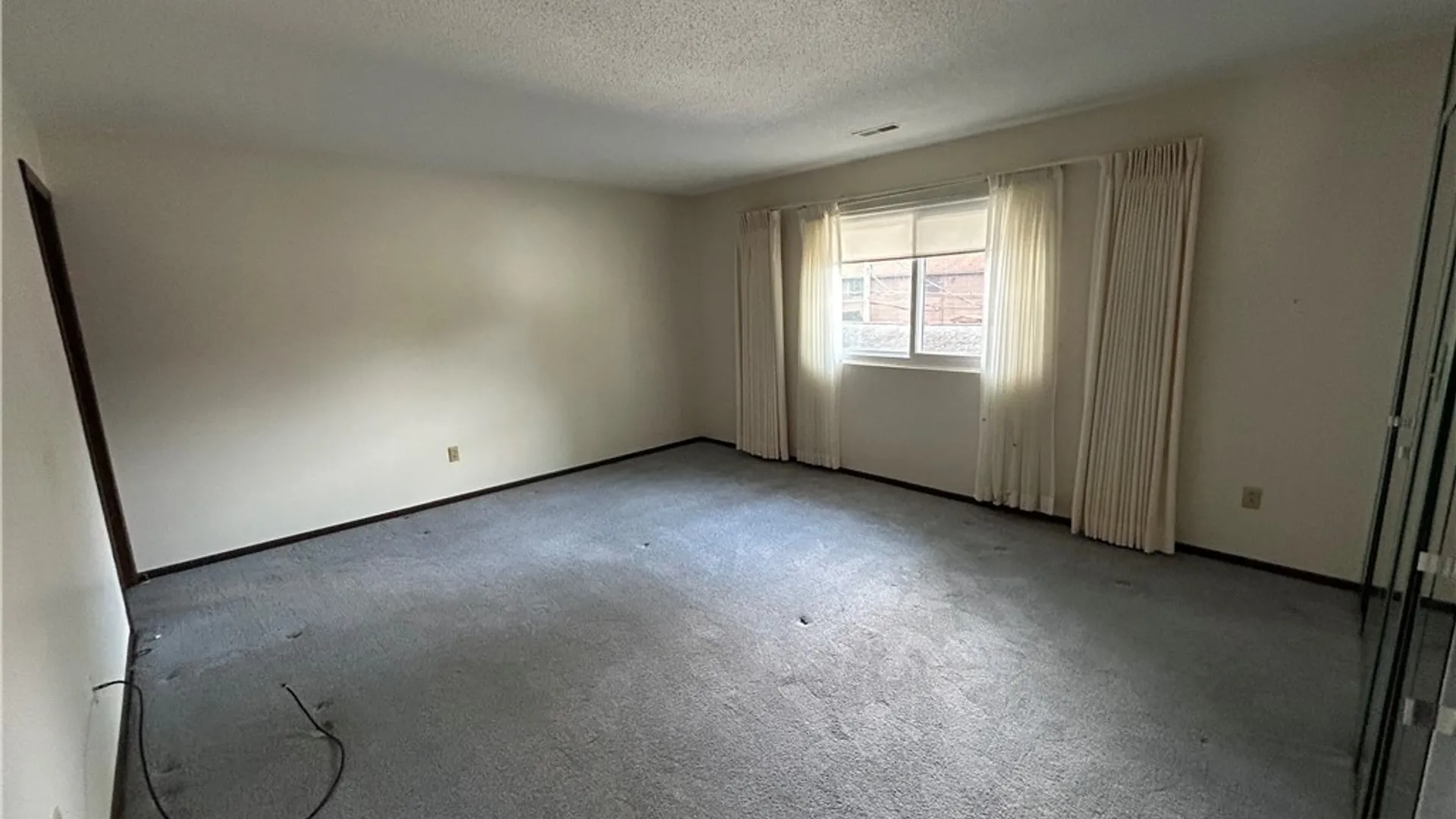 Property at 186 Peppertree Drive, Amherst, NY 14228 11