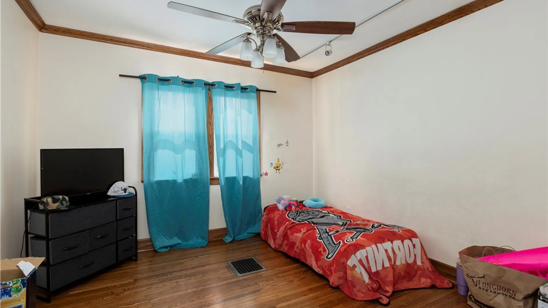 Property at 121 Hartwell Road, Buffalo, NY 14216 17