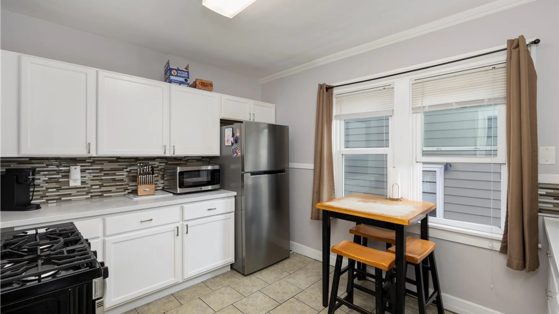 Property at 121 Hartwell Road, Buffalo, NY 14216 6