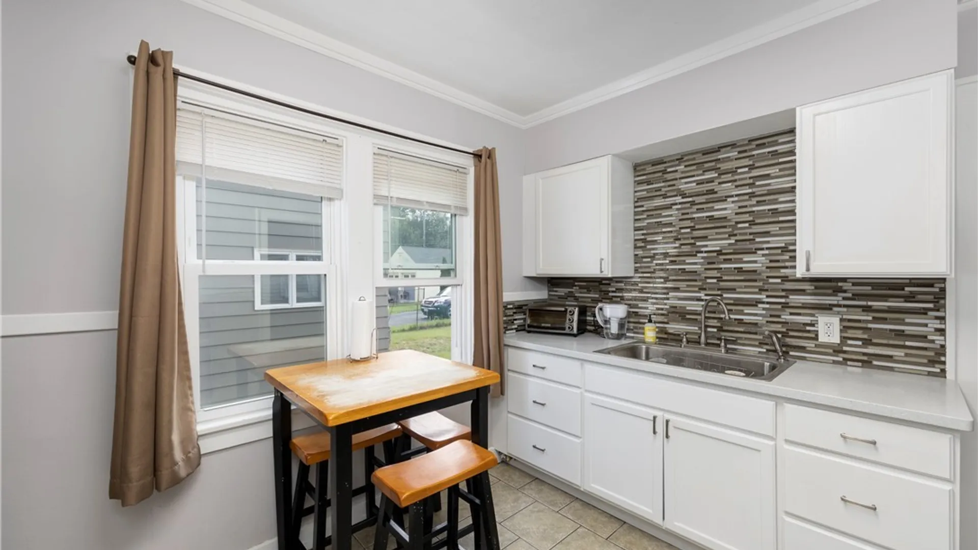 Property at 121 Hartwell Road, Buffalo, NY 14216 7