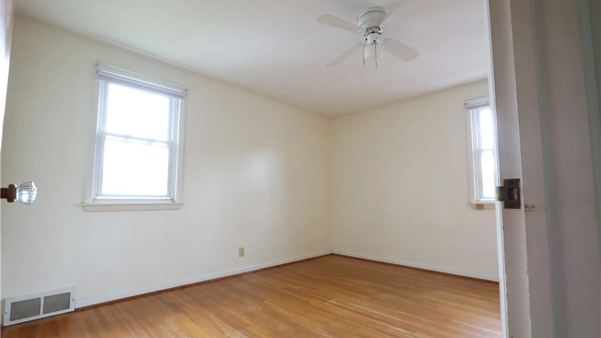Property at 105 Fernald Avenue, West Seneca, NY 14218 2