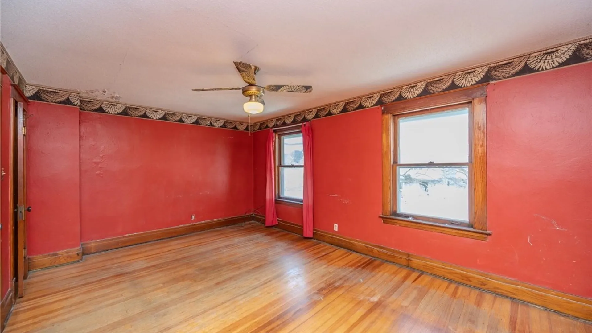 Property at 825 15th Street, Niagara Falls, NY 14301 27