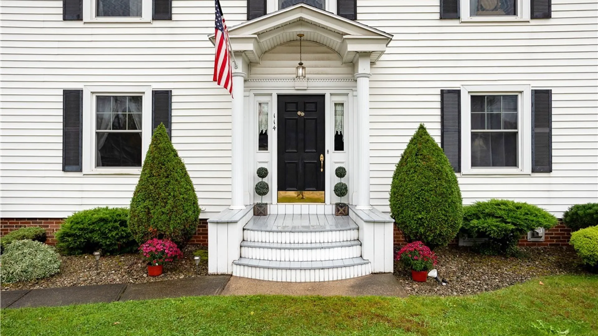 Property at 114 Seneca Avenue, Vernon, NY 13421 2