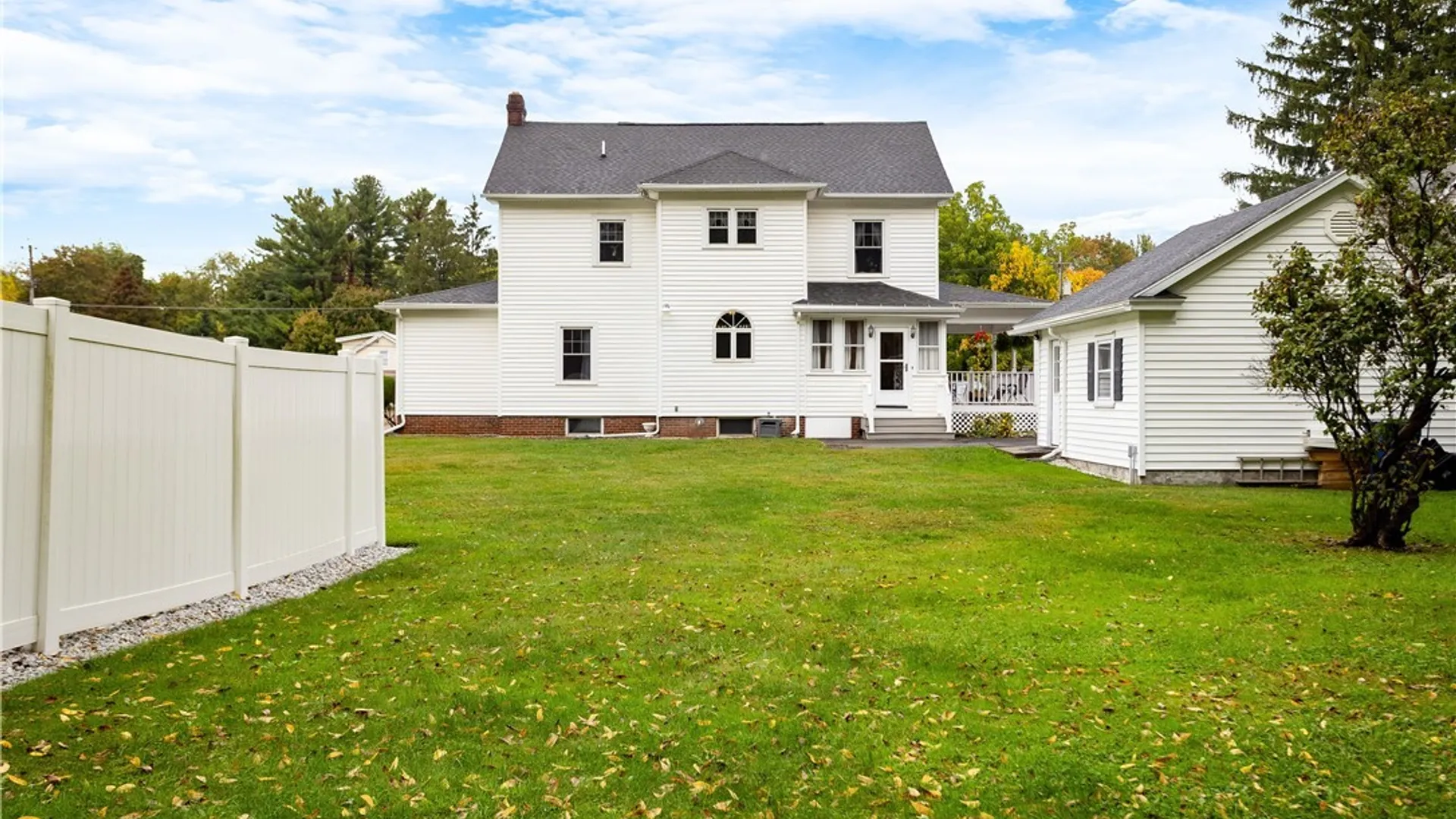 Property at 114 Seneca Avenue, Vernon, NY 13421 26