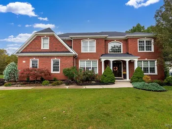 Property at 81 Hidden Oaks Court, Grand Island, NY 14072