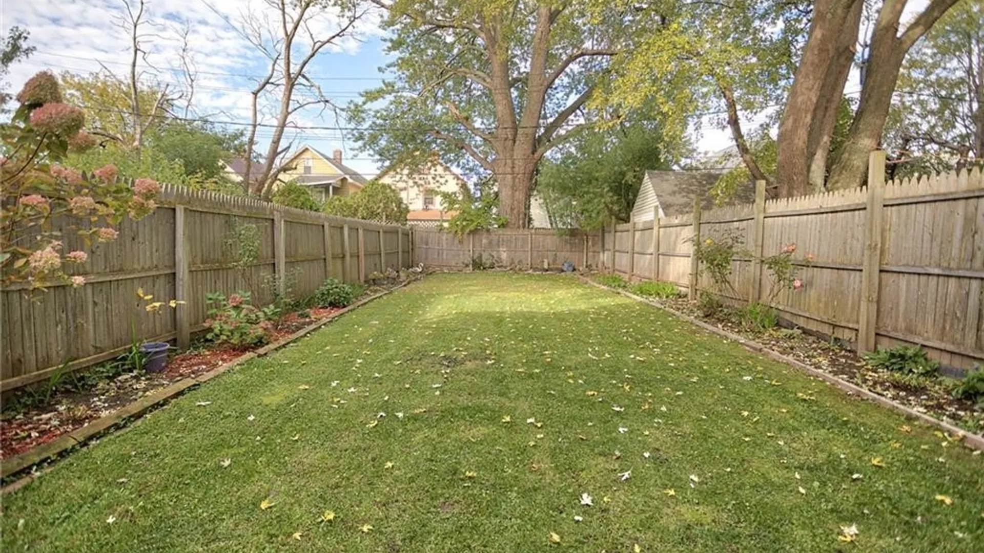 Property at 90 Greenwood Place, Buffalo, NY 14213 23