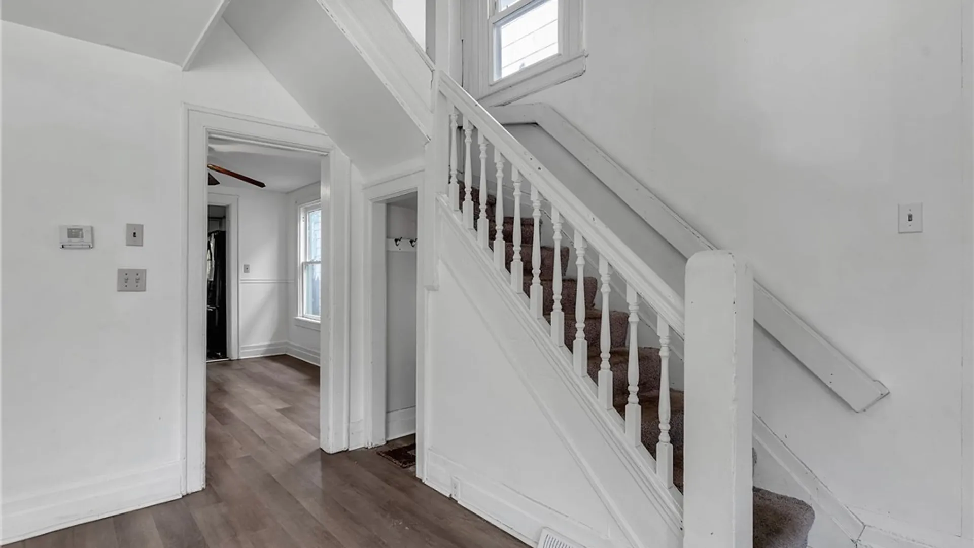 Property at 90 Greenwood Place, Buffalo, NY 14213 6