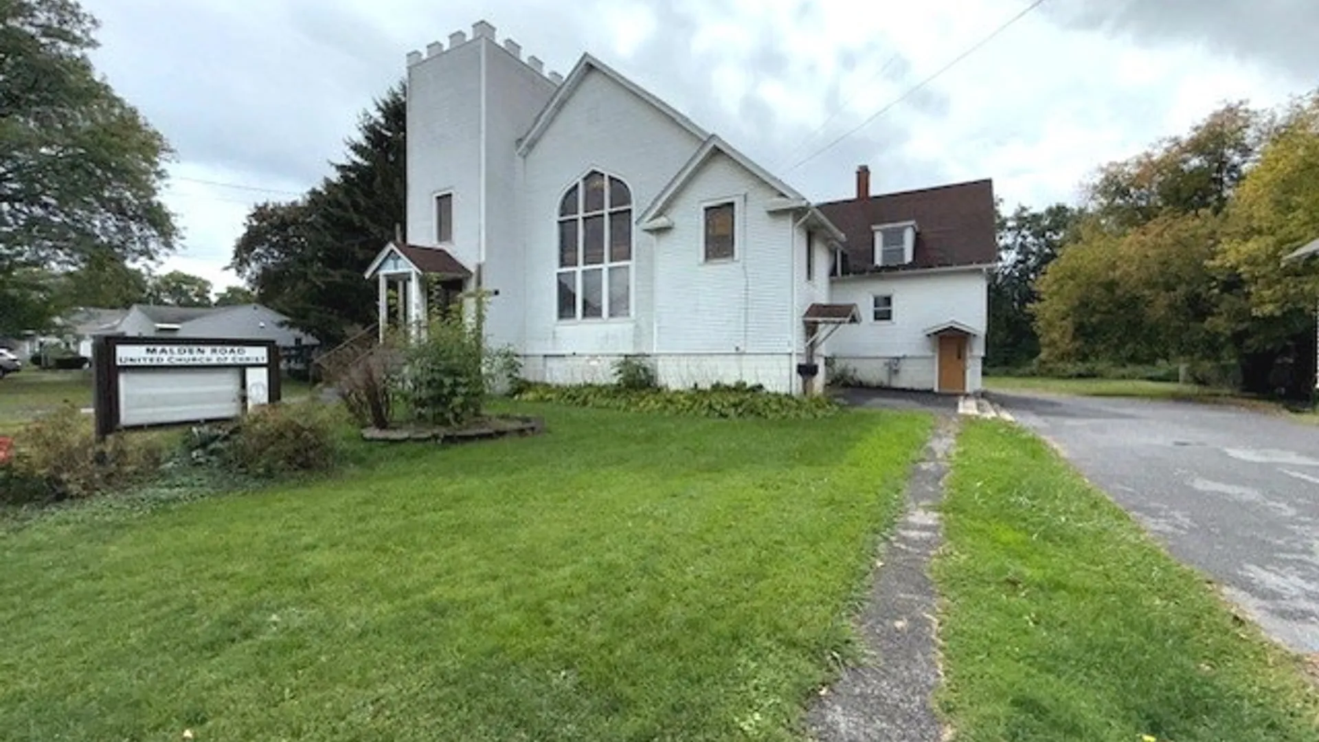 Property at 108 Malden Road, Salina, NY 13211 2