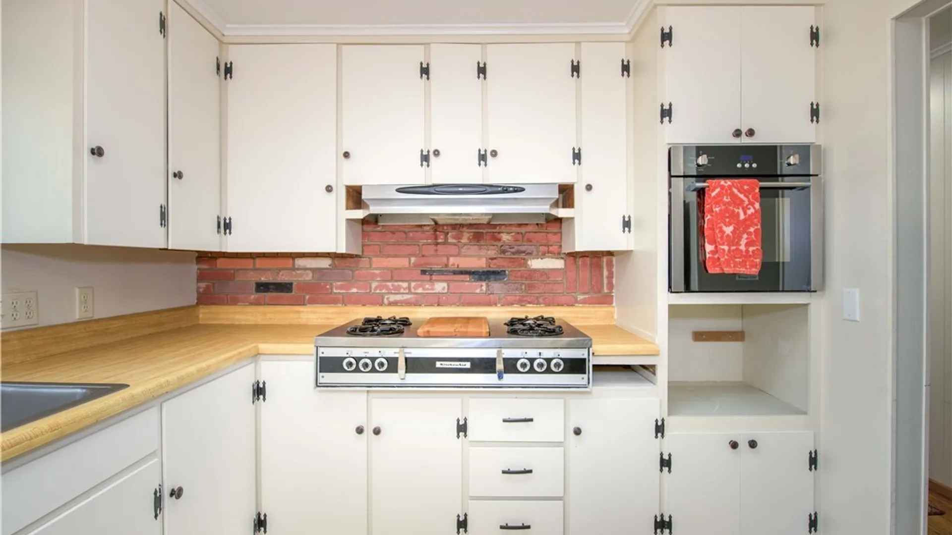 Property at 1919 Lake Road, Skaneateles, NY 13152 10