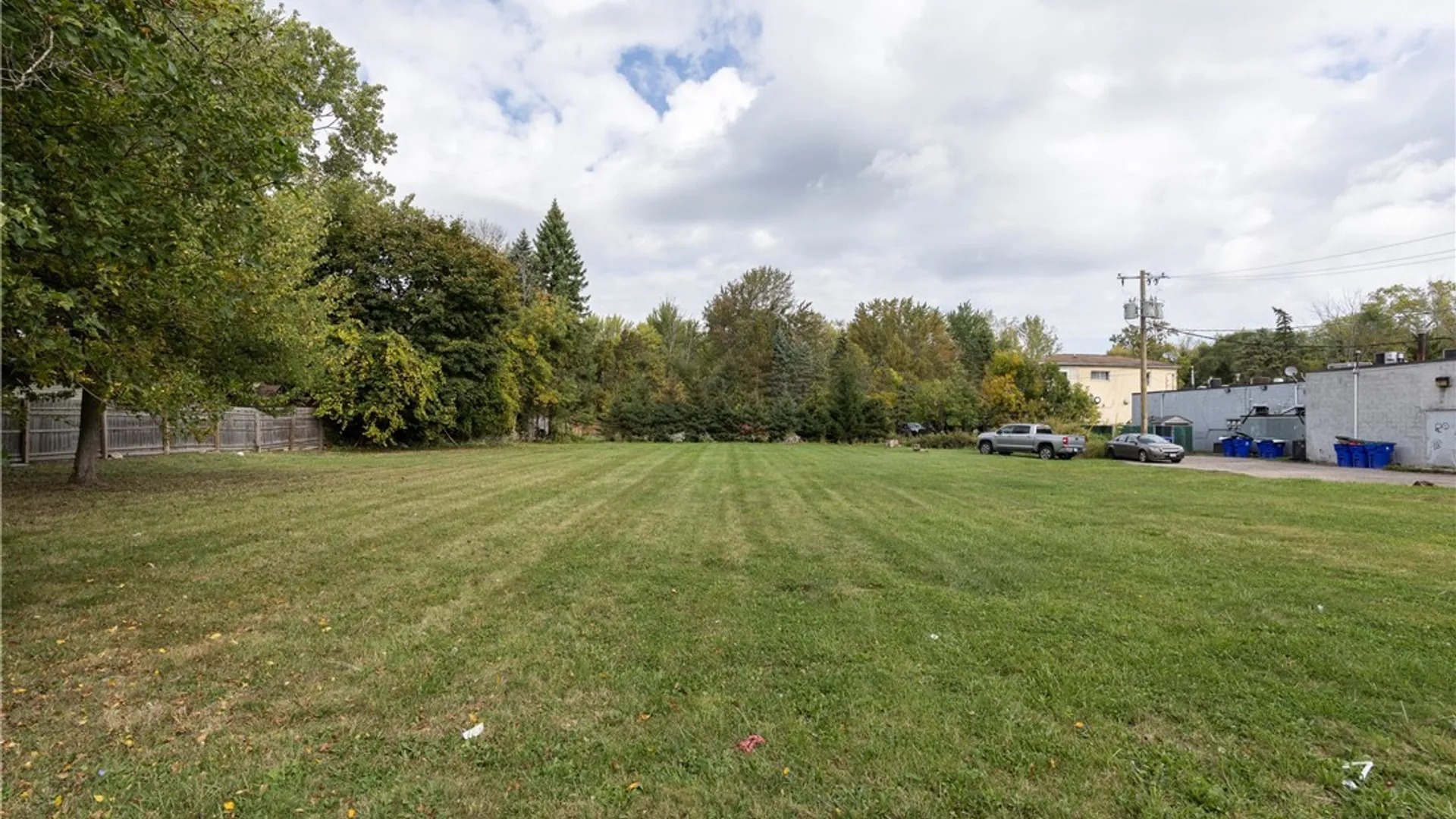 Property at 20 Pheasant Run Road, Amherst, NY 14228 2