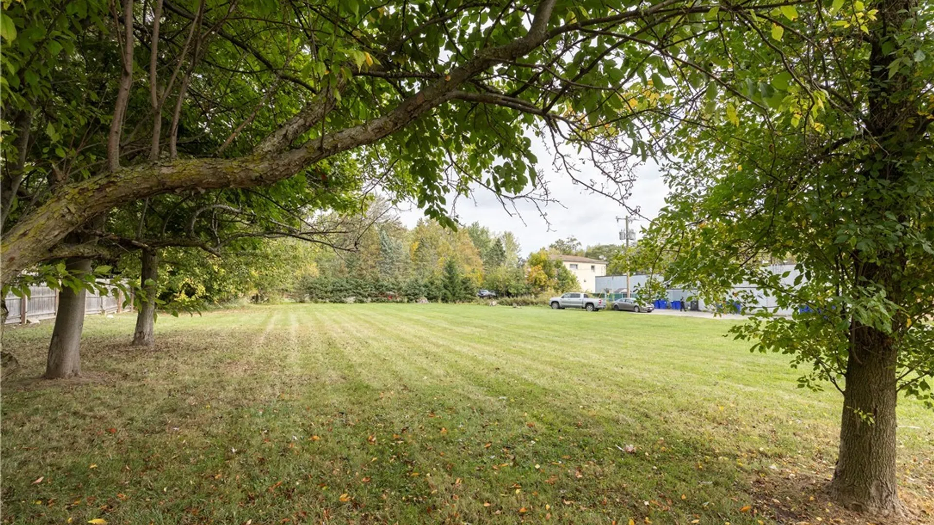 Property at 20 Pheasant Run Road, Amherst, NY 14228 3