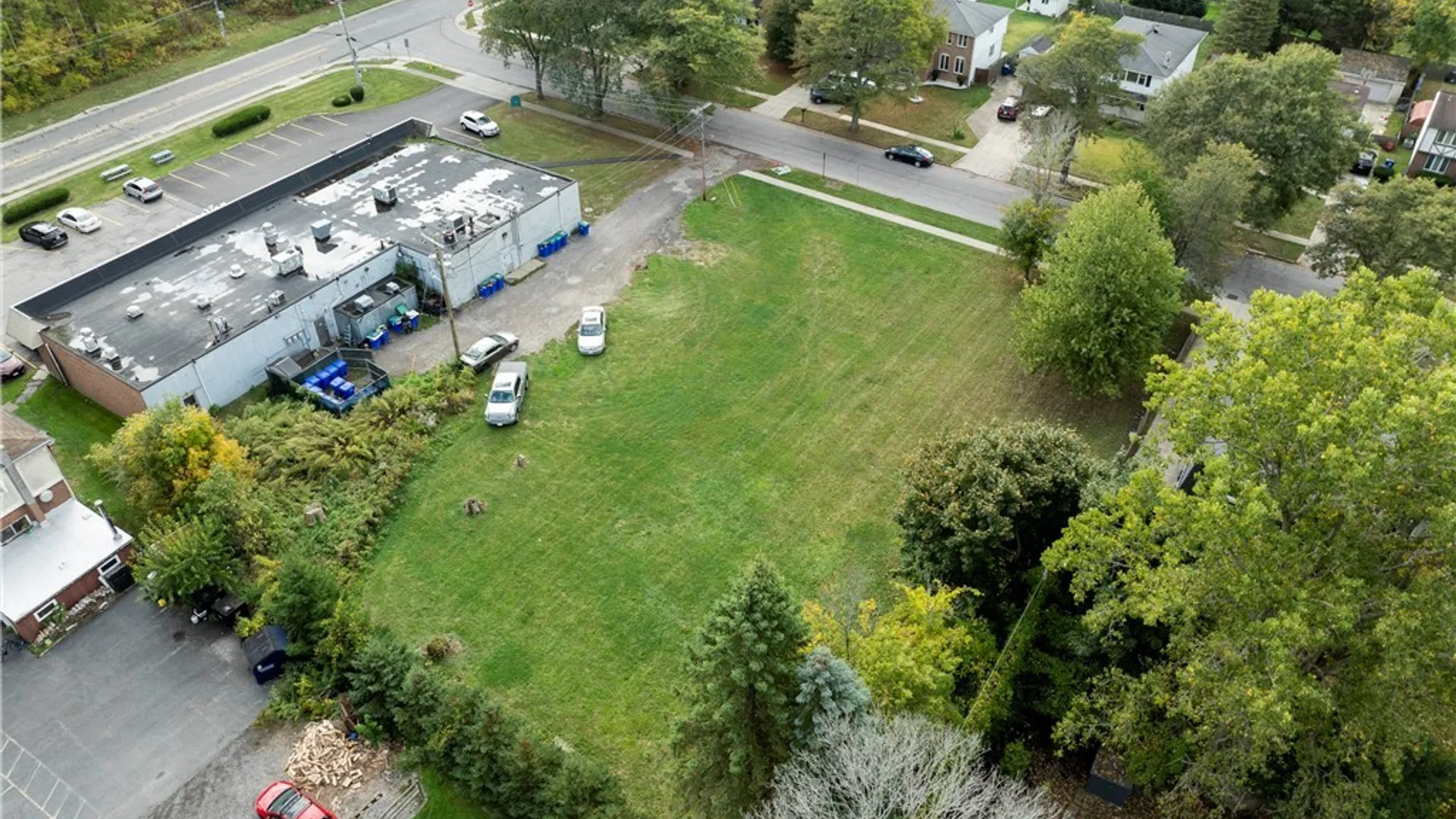 Property at 20 Pheasant Run Road, Amherst, NY 14228 4