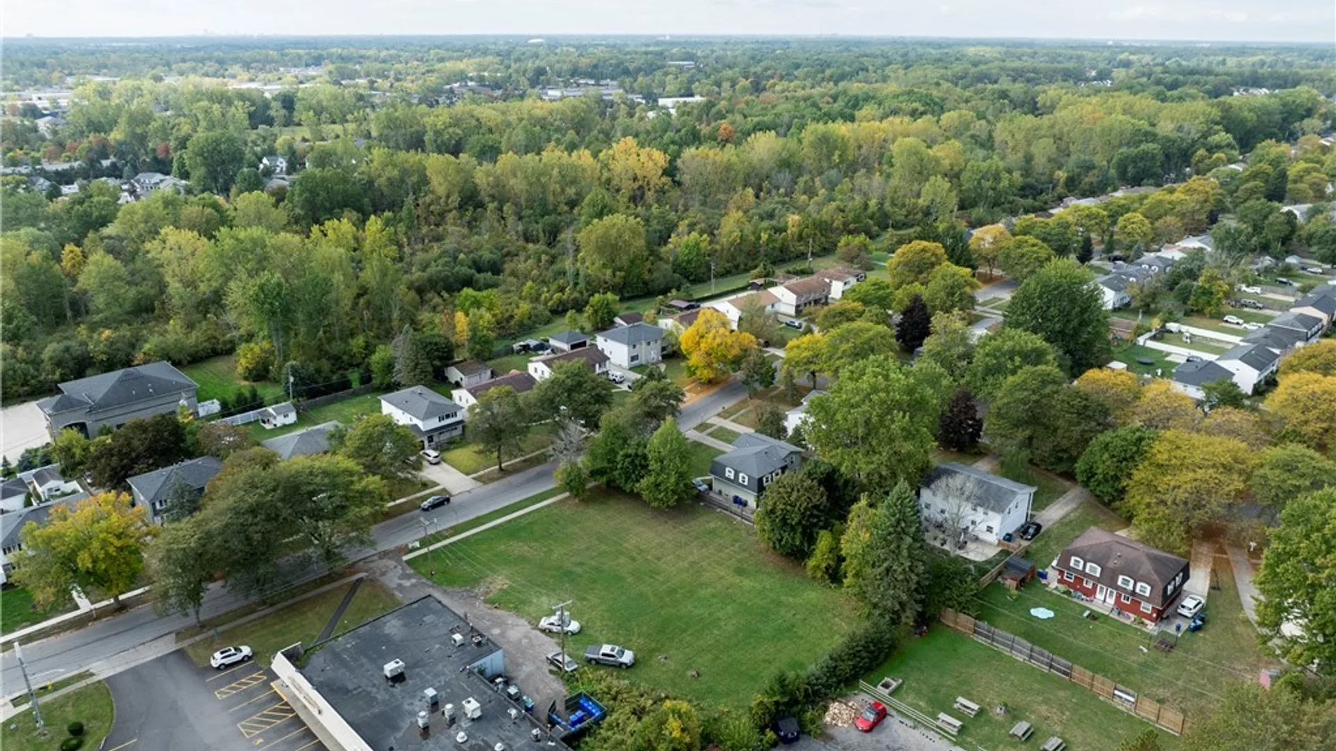 Property at 20 Pheasant Run Road, Amherst, NY 14228 5