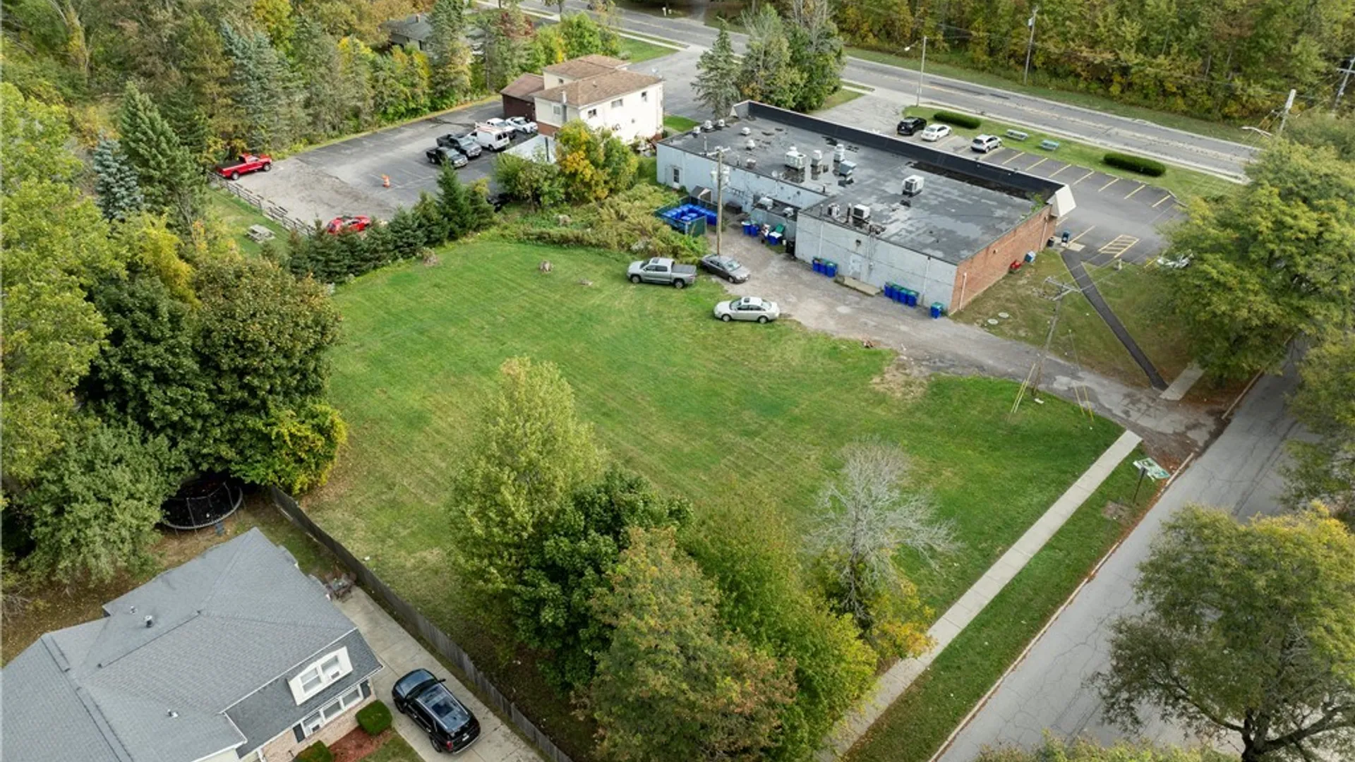 Property at 20 Pheasant Run Road, Amherst, NY 14228 7