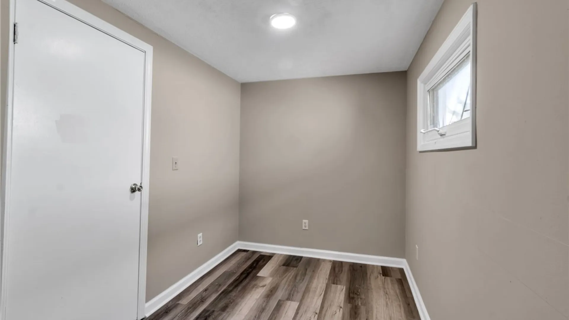 Property at 580 Ogden Street, Buffalo, NY 14206 32