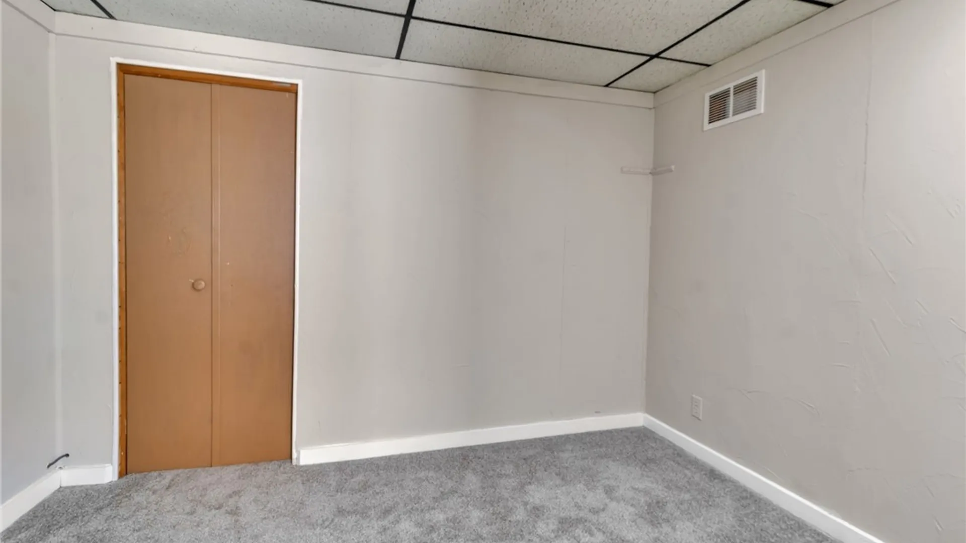 Property at 580 Ogden Street, Buffalo, NY 14206 9