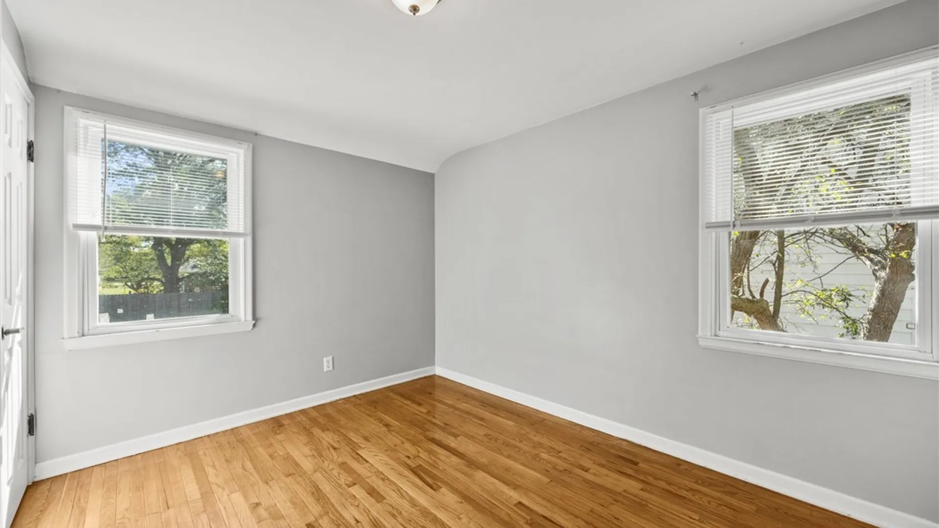 Property at 530 Meadowbrook Drive, Lewiston, NY 14092 10