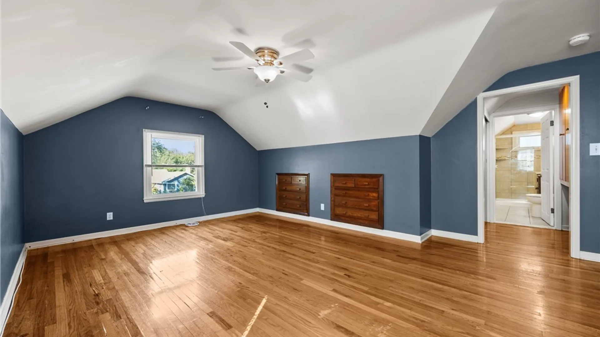 Property at 530 Meadowbrook Drive, Lewiston, NY 14092 15