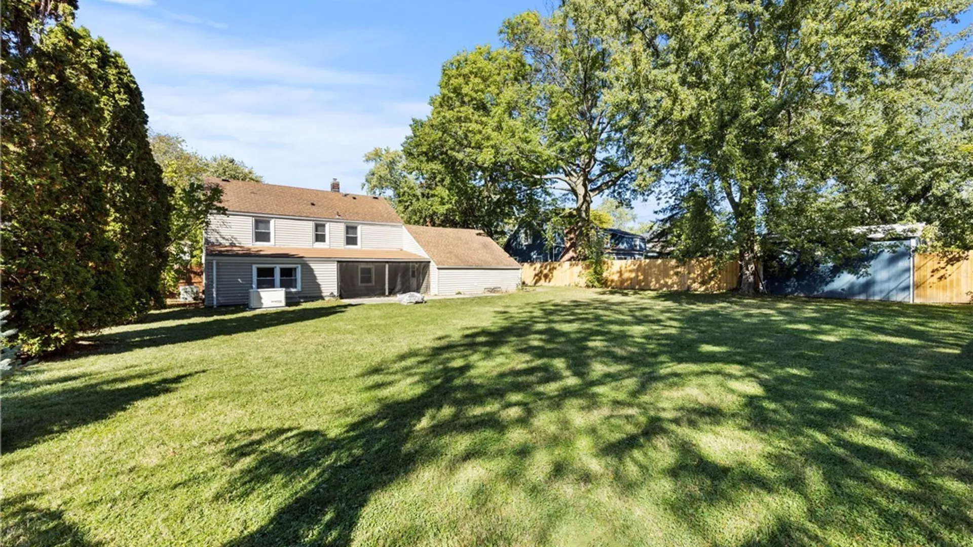 Property at 530 Meadowbrook Drive, Lewiston, NY 14092 34